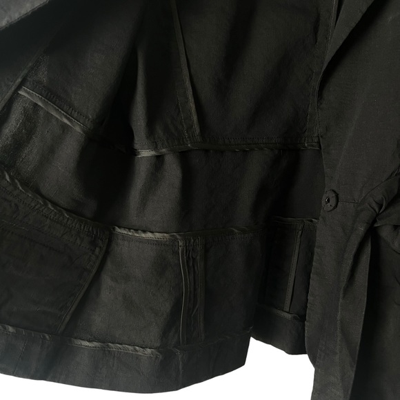 Theory Women’s Black “Galina Law Tie “ Blazer. - Picture 4 of 7